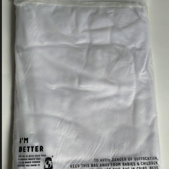 FRANC White V-Neck Tee - 3X - Picture 7 of 9